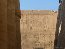 Louxor et ses hiéroglyphes